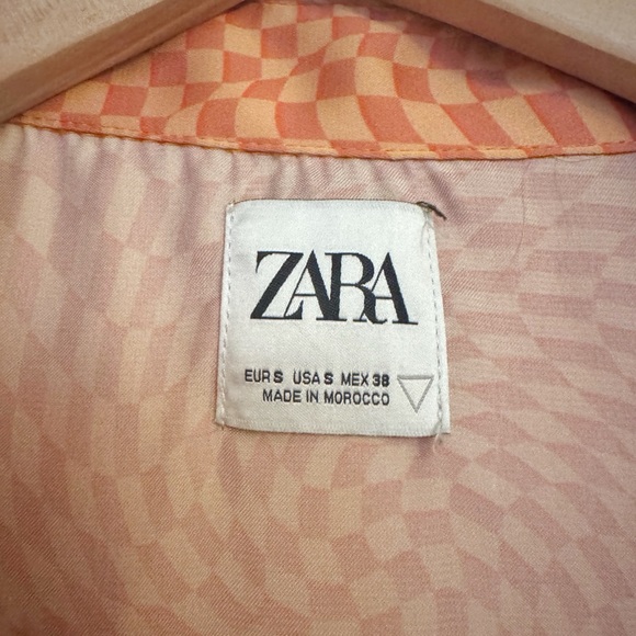 Retro Button Down - Picture 2 of 3